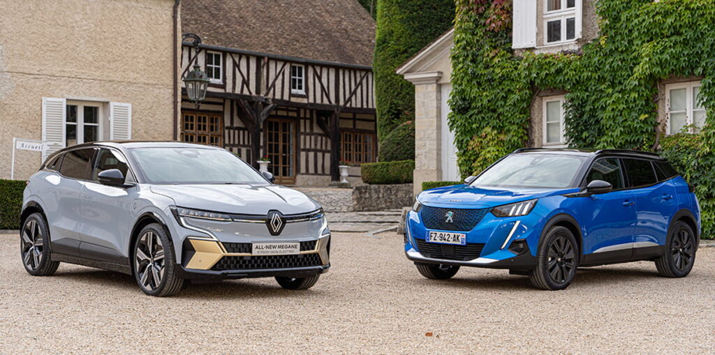 Renault Megane e-Tech vs Peugeot E-2008