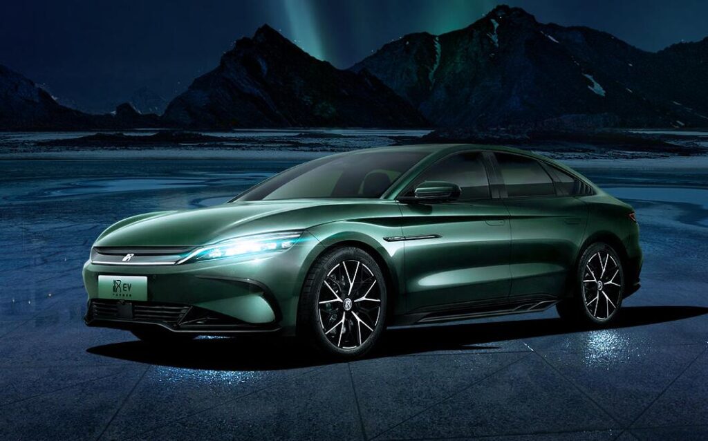 BYD Han Emerald Edition "Mountain Green"