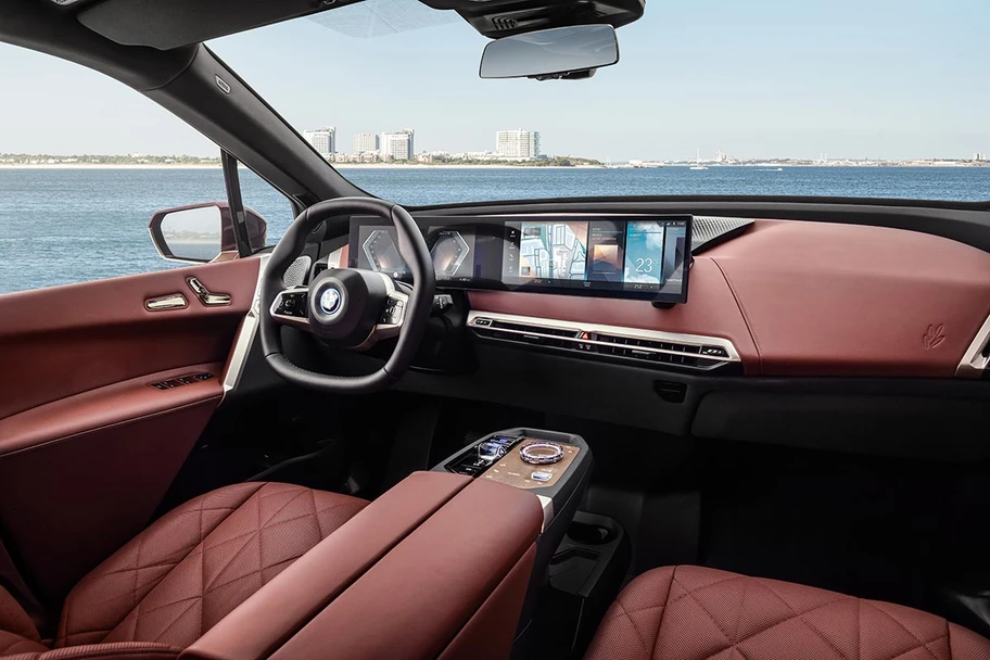 Interior del BMW iX Eléctrico
