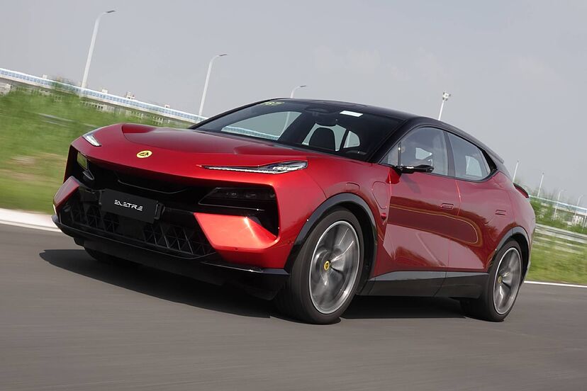 Primer SUV Lotus