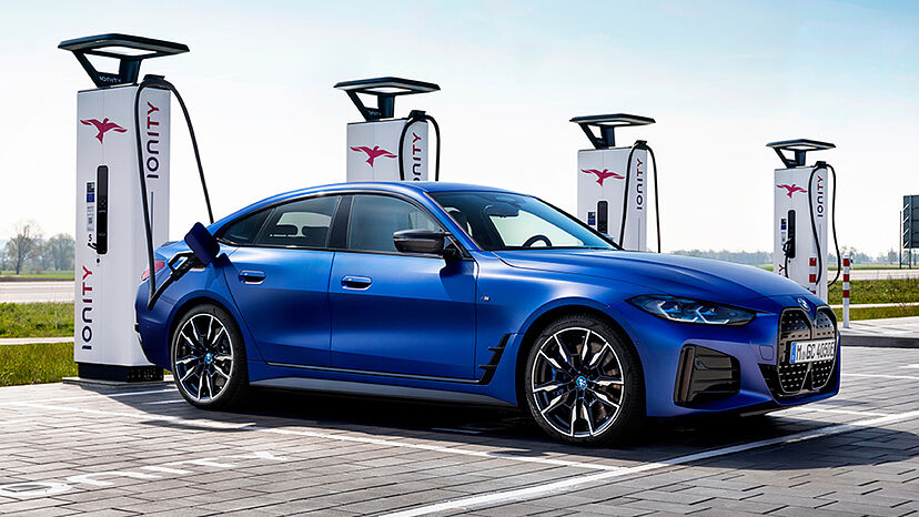 BMW i4 M50 cargando...
