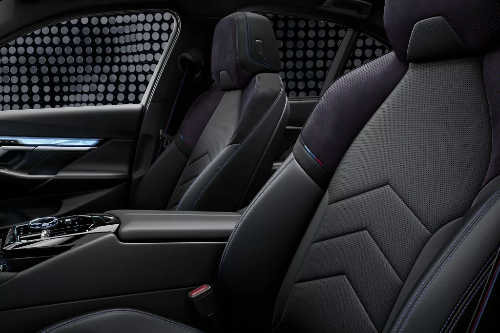Asientos delanteros BMW i5 M60