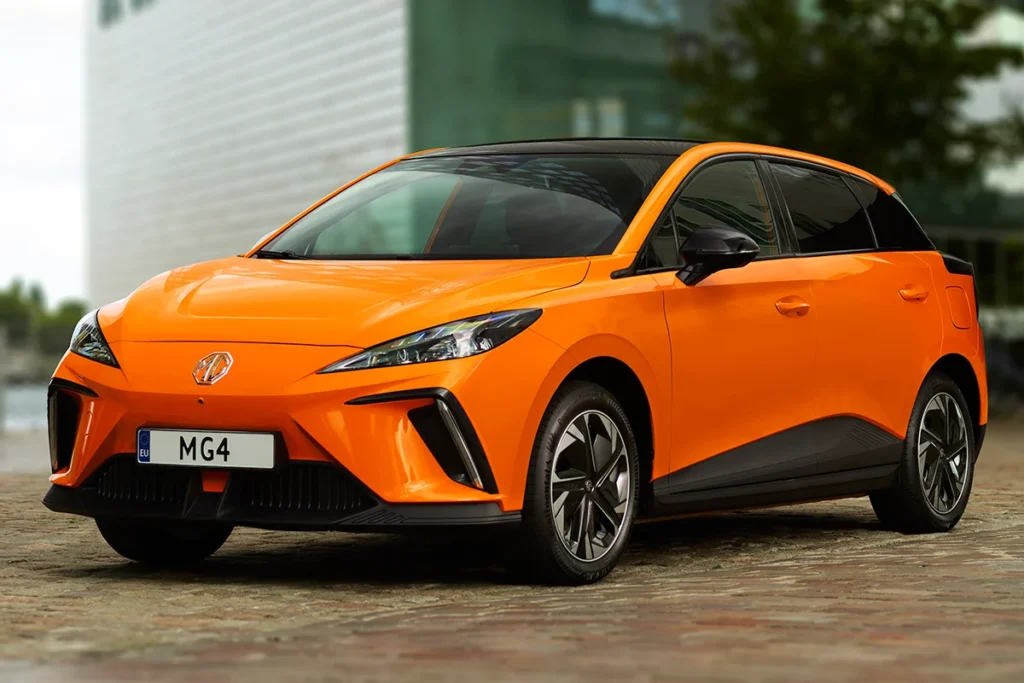 MG4 SUV "Fizzy Orange"