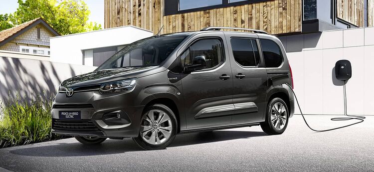 Toyota Proace City Verso Electric cargando...